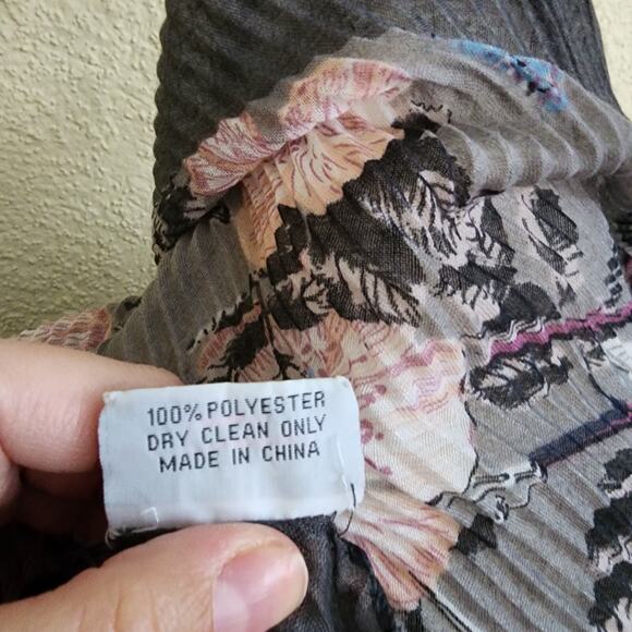 Lulla Collection By Bindya Lightweight Scarf Large Pleated Gray Pink Floral Soft - Picture 3 of 10